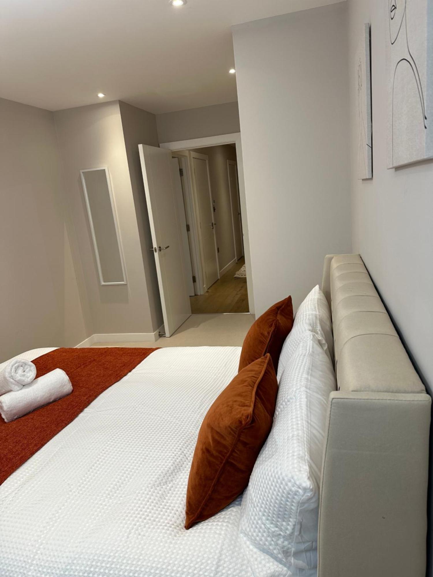 Richardson Deluxe Apartments Лондон Экстерьер фото