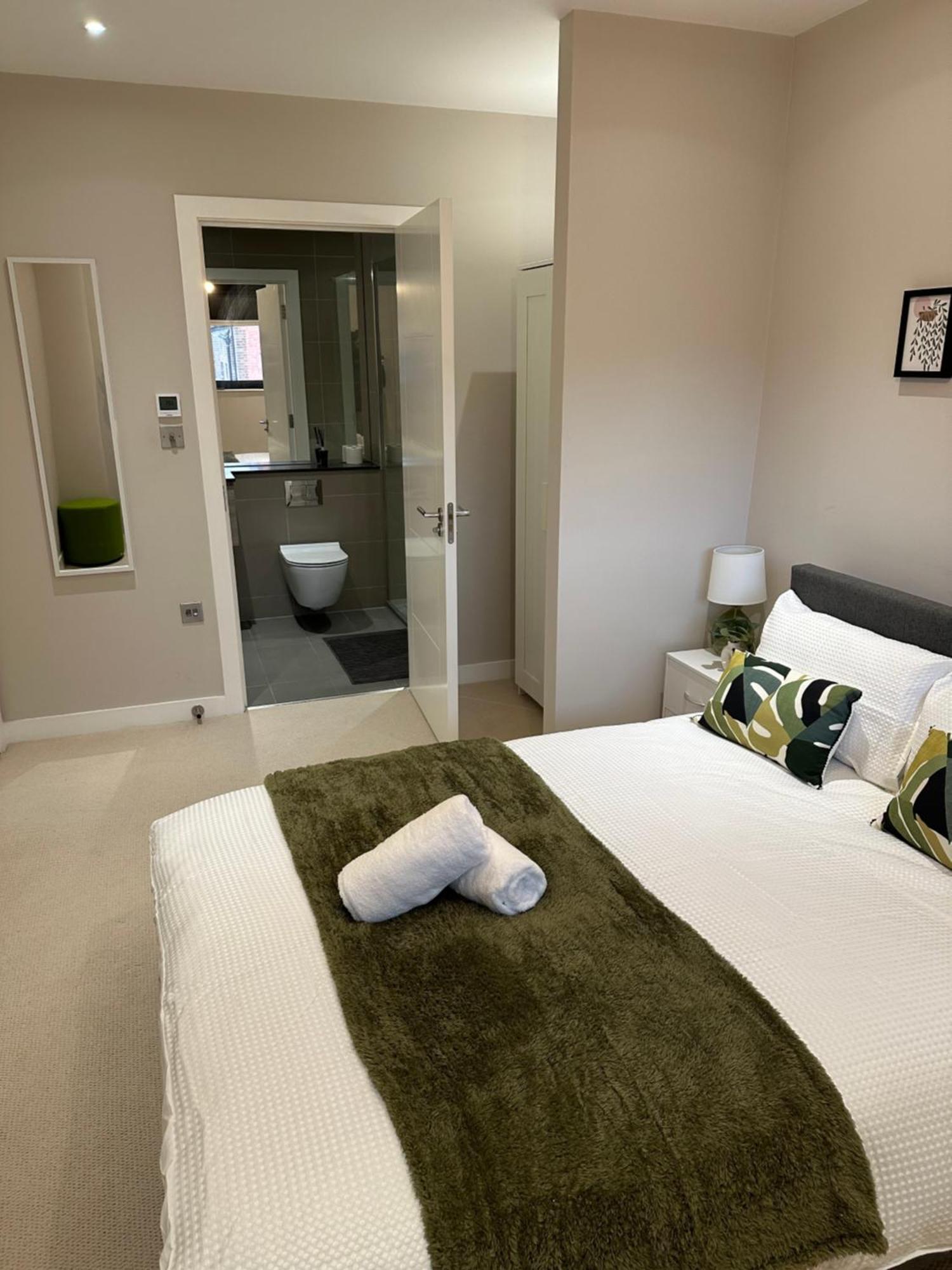 Richardson Deluxe Apartments Лондон Экстерьер фото